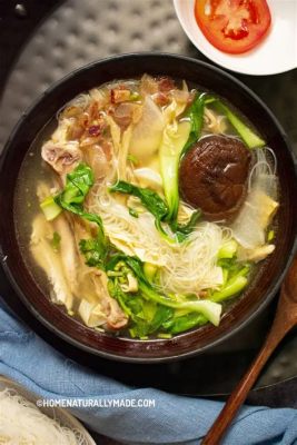  Crossing Flavors: Kunming's Spicy and Refreshing Guo Qiao Mian!